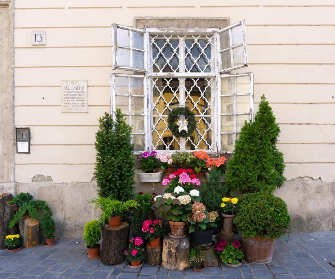 Monarchy Residence Budapest Esterno foto